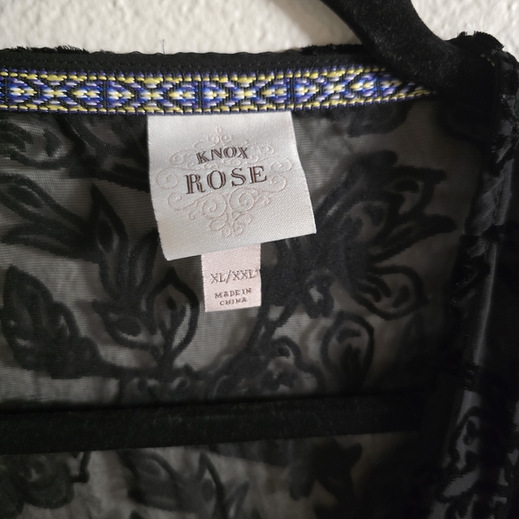 Black Floral Velvet Kimono Shirt - Picture 3 of 5